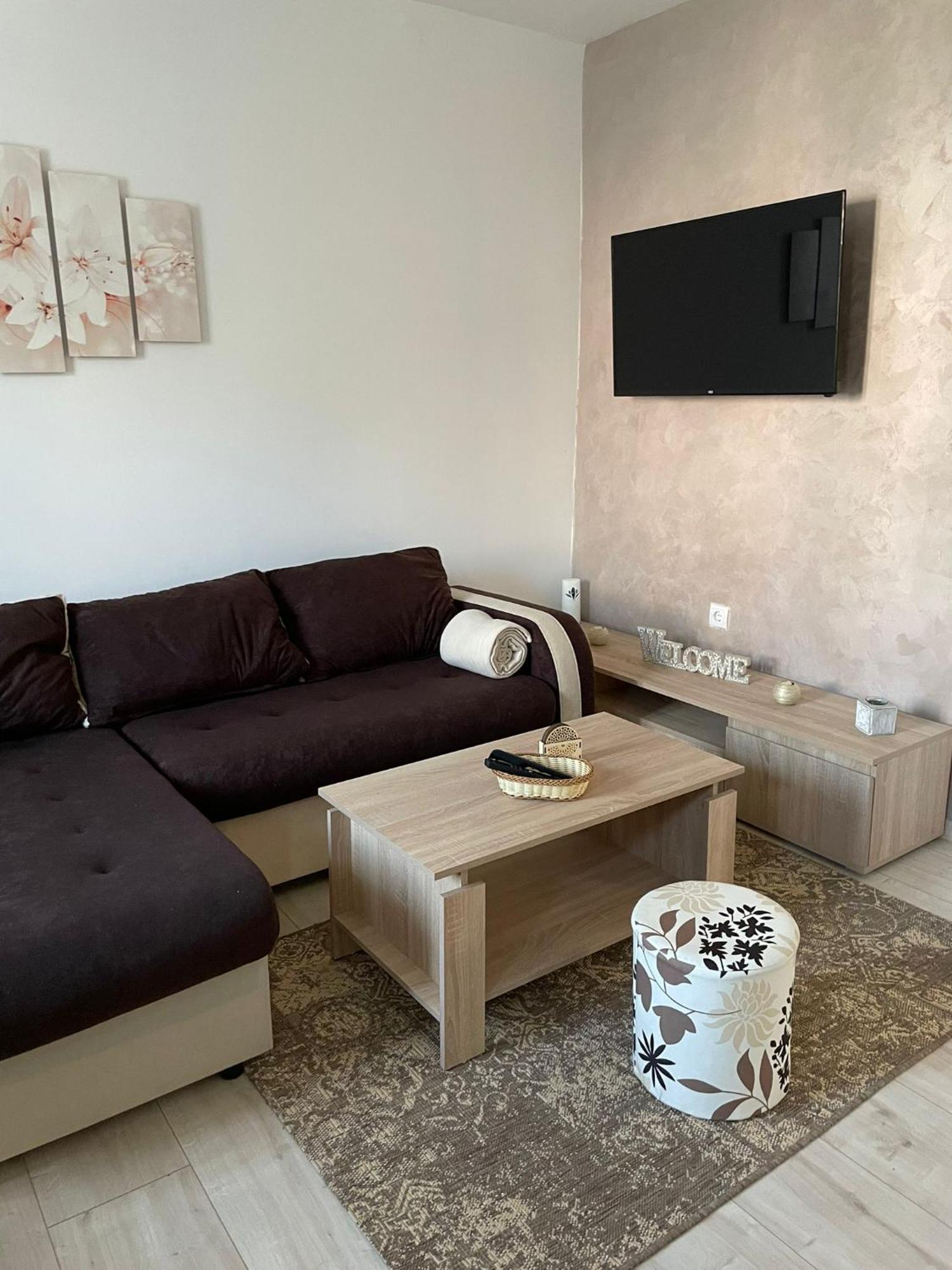Apartmani Marija Zemun Zemun Polje المظهر الخارجي الصورة